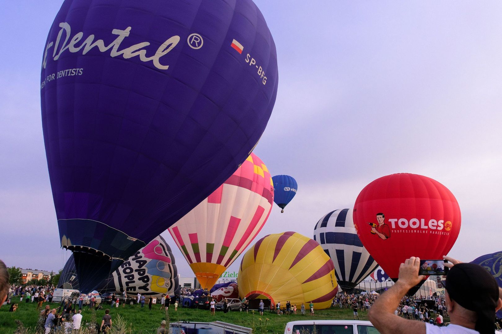 Balony