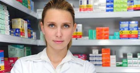 Farmacja tnie etaty