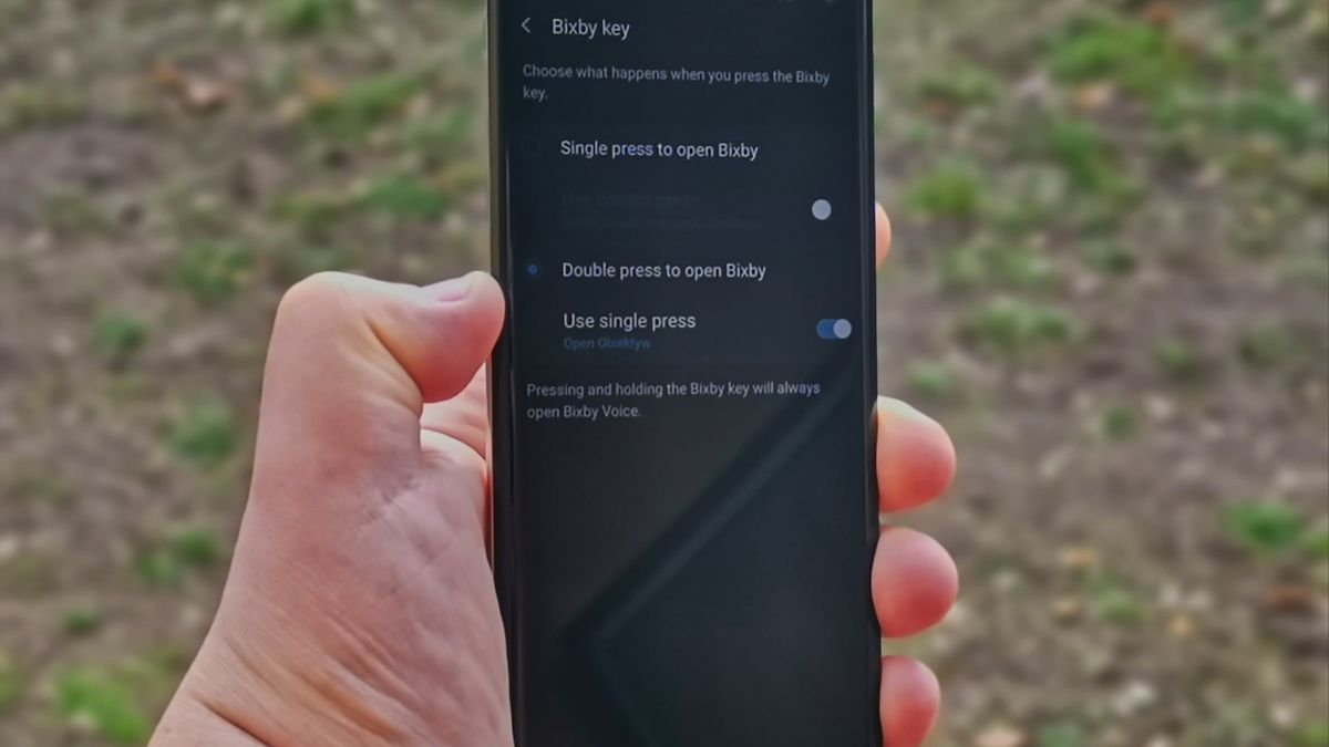 Samsung wysłuchał modlitw użytkowników. Możesz wreszcie zmienić funkcję klawisza Bixby 1