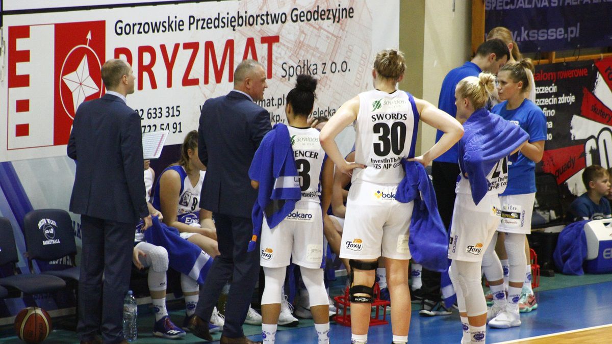 WP SportoweFakty / Dawid Lis / Na zdjęciu: drużyna InvestInTheWest AZS AJP Gorzów Wielkopolski