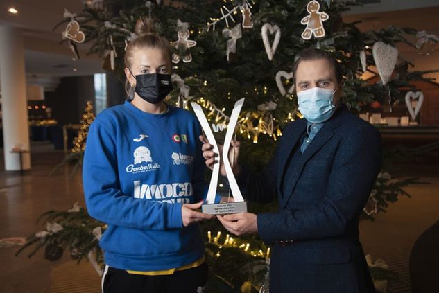 Joanna Wołosz odebrała statuetkę dla najlepszej siatkarki 2021 roku wybranej przez czytelników WP SportoweFakty