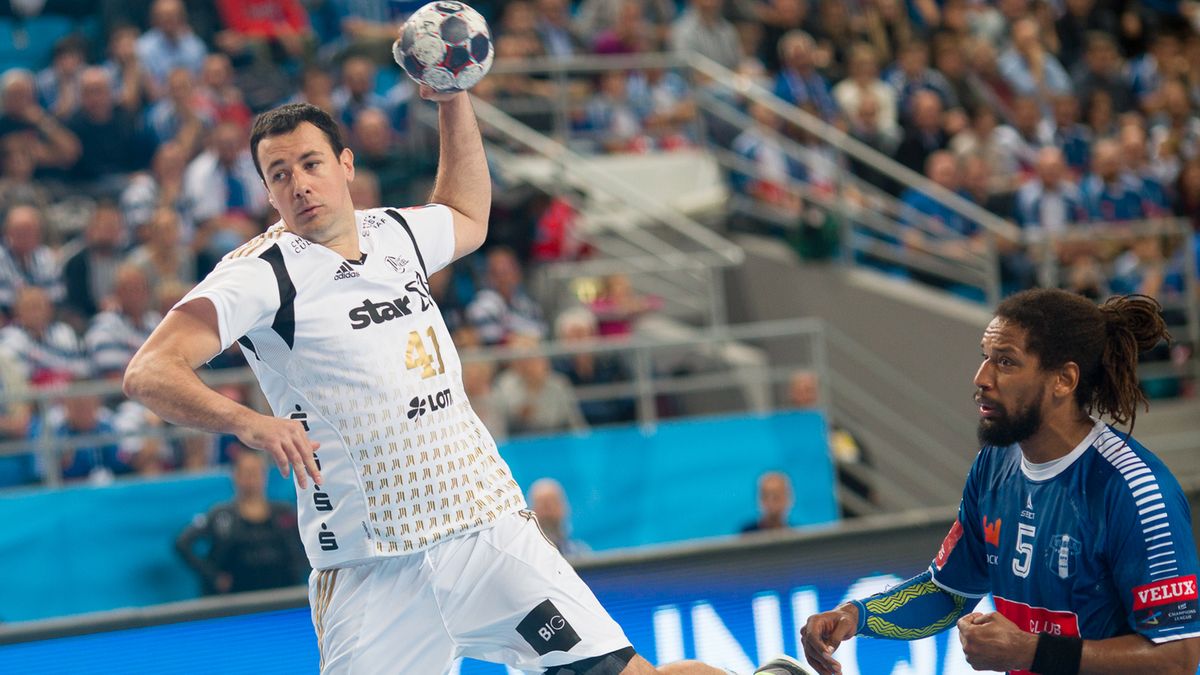 WP SportoweFakty / Szymon Łabiński / Na zdjęciu: Marko Vujin w barwach THW Kiel