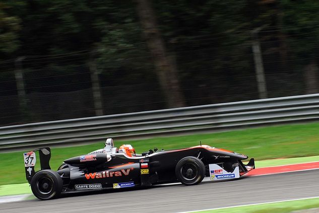 Igor Waliłko na włoskim torze Monza / fot. Euroformula Open