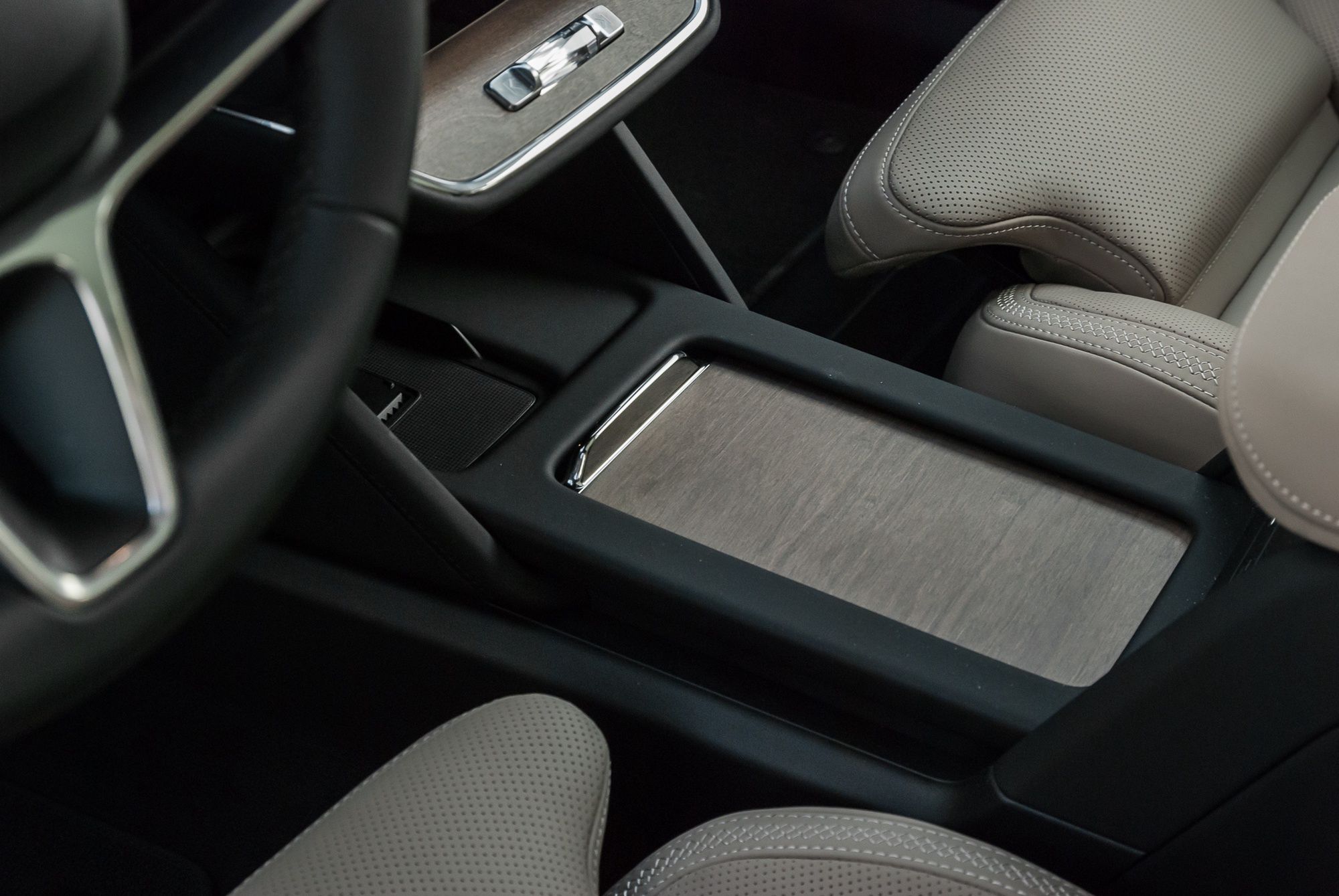 Volvo ES90