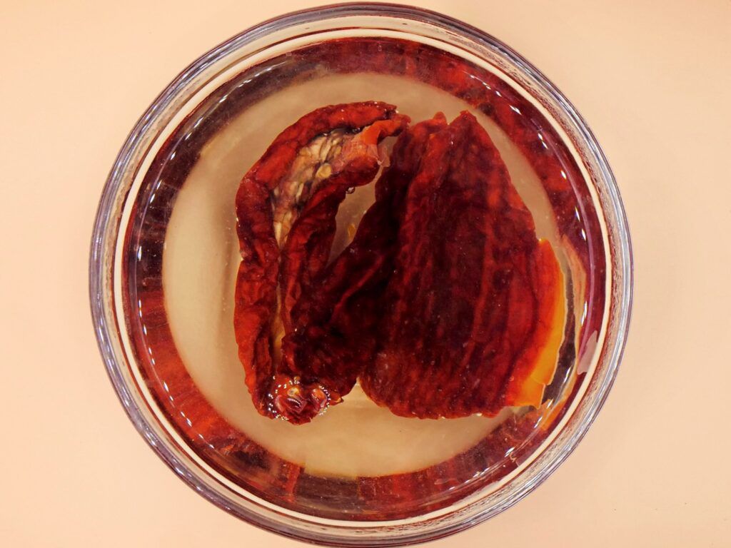 Makaron z pesto z suszonych pomidorów