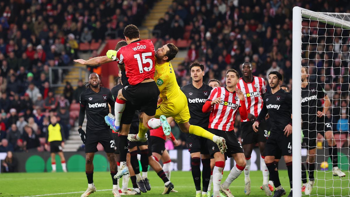 Getty Images / Alex Pantling / Na zdjęciu: Łukasz Fabiański został zmieniony jeszcze w pierwszej połowie meczu Southampton - West Ham