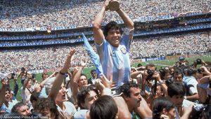 Zaskakujący werdykt "Four Four Two": Maradona przed Messim, bez Polaków w prestiżowym rankingu