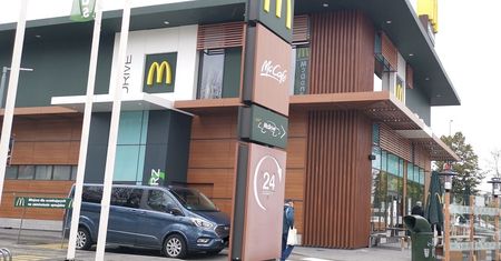 Lublin. U jednego z pracowników restauracji McDonald’s wykryto zakażenie koronawirusem