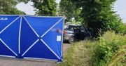 Tragiczny wypadek pod Nidzicą. Pijany 19-latek uderzył autem w drzewo. Zginął pasażer, drugi jest ranny