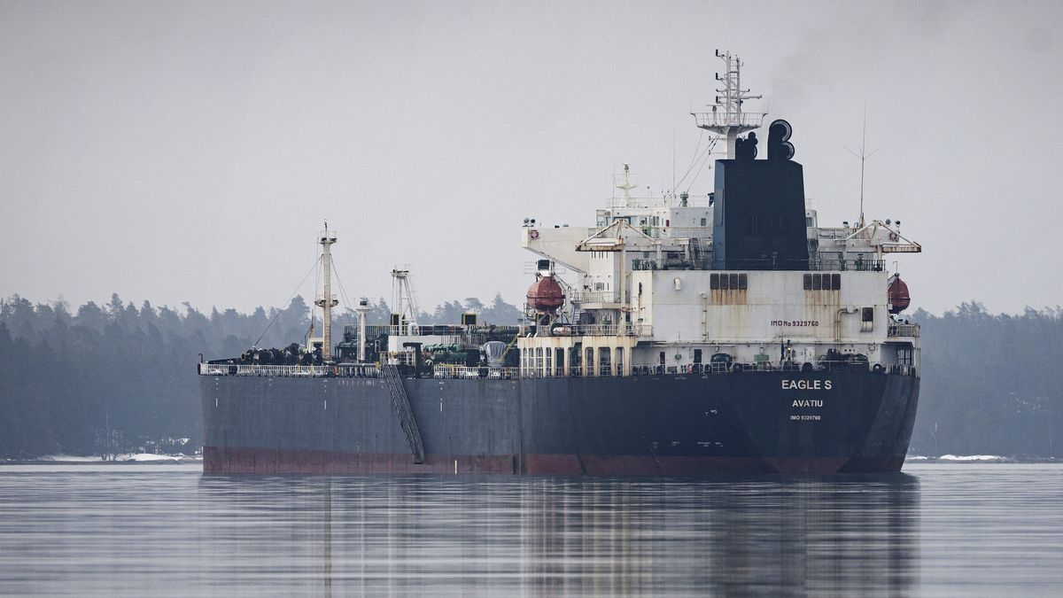 Rosyjska flota cieni pojawia się u wybrzeży Irlandii