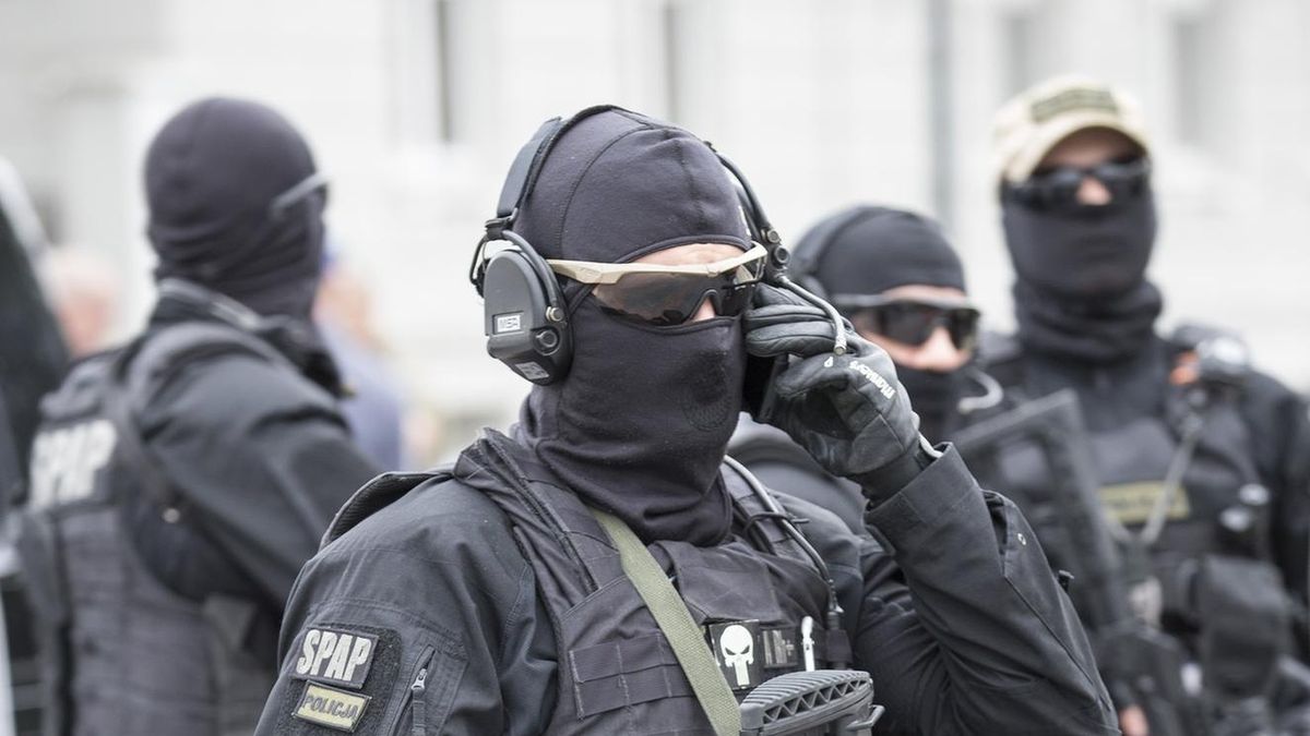 To już kolejna fabryka nielegalnych papierosów zlikwidowana przez CBŚP.