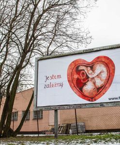 Trwa walka na pro - i antykościelne billboardy [ZDJĘCIA]