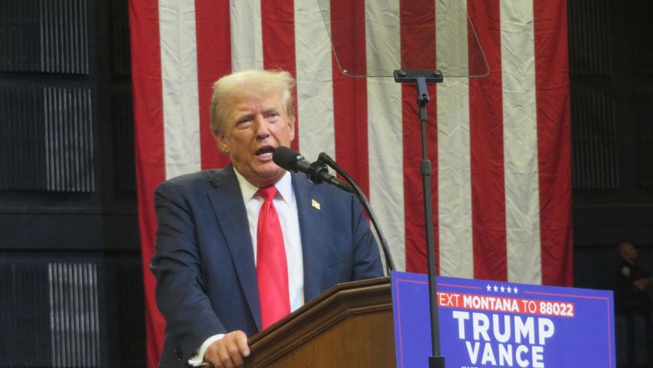 Archiwum zagraniczne East News 2024-08
MONTANA, US - AUGUST 09: Republican presidential nominee, former U.S. President Donald Trump gives a speech at a rally at the Brick Breeden Fieldhouse at Montana State University in Bozeman, Montana, United States on August 9, 2024. Brendan Gutenschwager / Anadolu/ABACAPRESS.COM
AA/ABACA