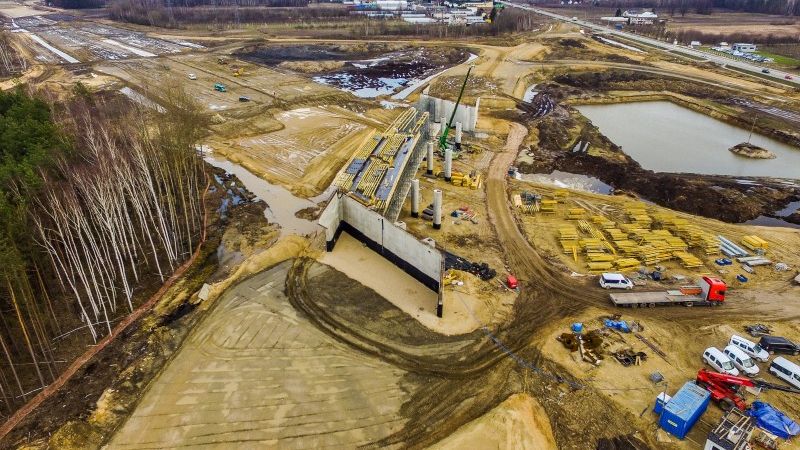 Budowa odcinka A2 na wschód od Warszawy.