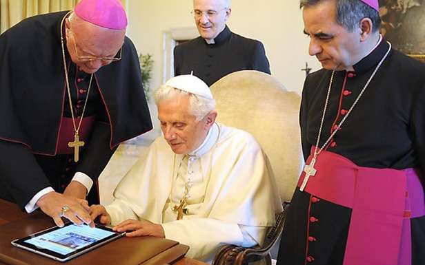 Wikipedia w służbie Watykanu? Wpadka papieskich urzędników