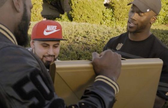 Znani sportowcy promują Nike, rozdając prezenty na ulicach San Francisco (wideo)
