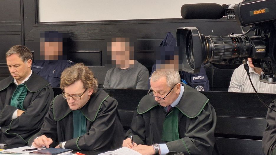 Proces szajki handlującej w internecie groźnymi środkami odurzającymi najnowszej generacji zaczął się w środę 3 grudnia w Sądzie Okręgowym w Łodzi.