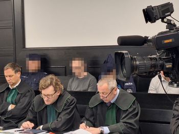 Łódź: Na ławie oskarżonych szajka handlująca w darknecie narkotykami