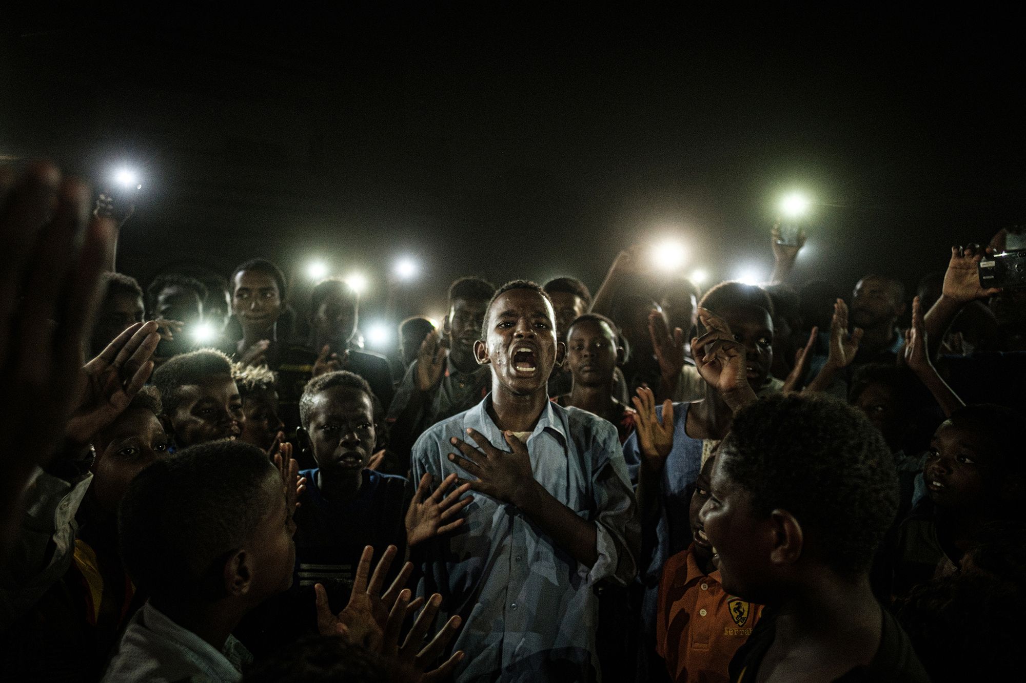 Znamy nazwiska nominowanych do World Press Photo 2020. Jest wśród nich Tomek Kaczor 21