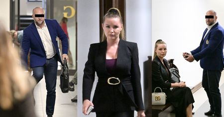 Emil S. stawił się W SĄDZIE u boku ukochanej, Roksany Gąski. Producent unikał mediów i fotoreporterów (ZDJĘCIA)