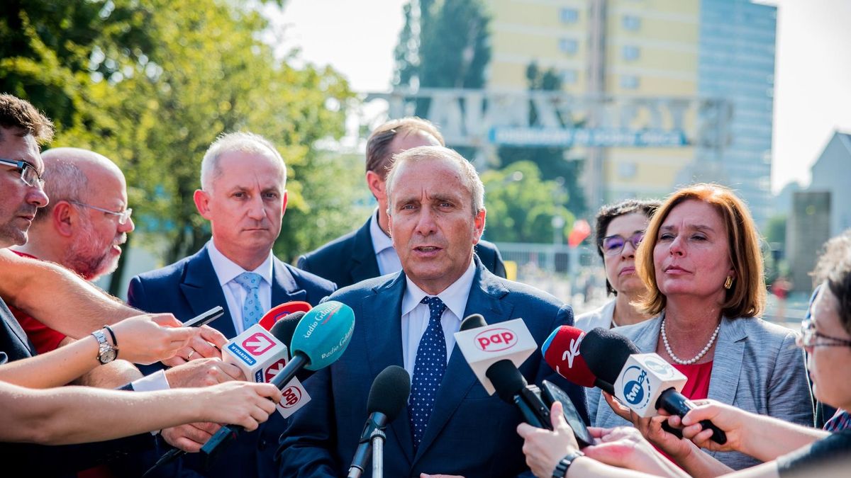 PO stawia na młodych i seniorów.