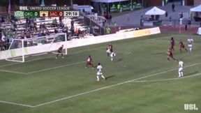 Niesamowity gol w USA. Imponujący wyrzut z autu, a potem ta przewrotka