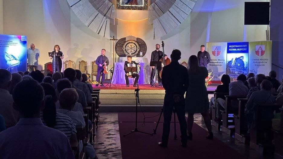 &#34;Stacja Aleksandrów&#34; 2025 to festiwal, który przyciąga mieszkańców i melomanów.