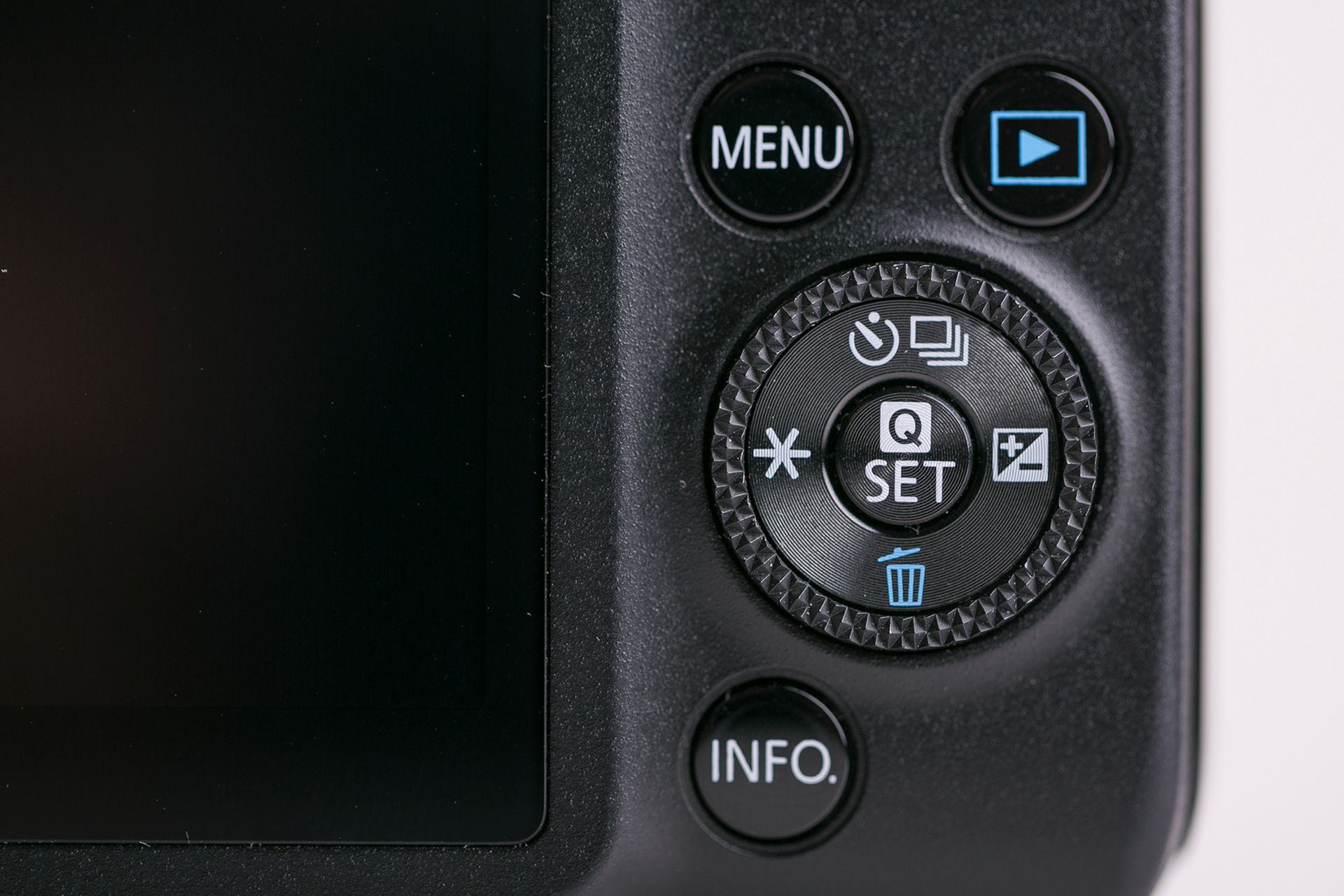 Canon EOS M - hybryda bez głowy [wideotest] 9