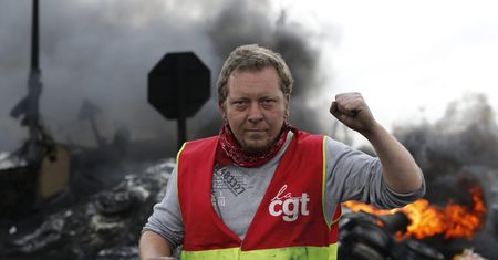 Niespokojnie we Francji, protesty przeciwko reformie prawa pracy