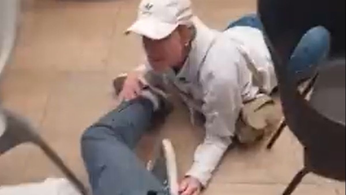 Turyści chcieli zabrać do samolotu nietypową pamiątkę z wycieczki 