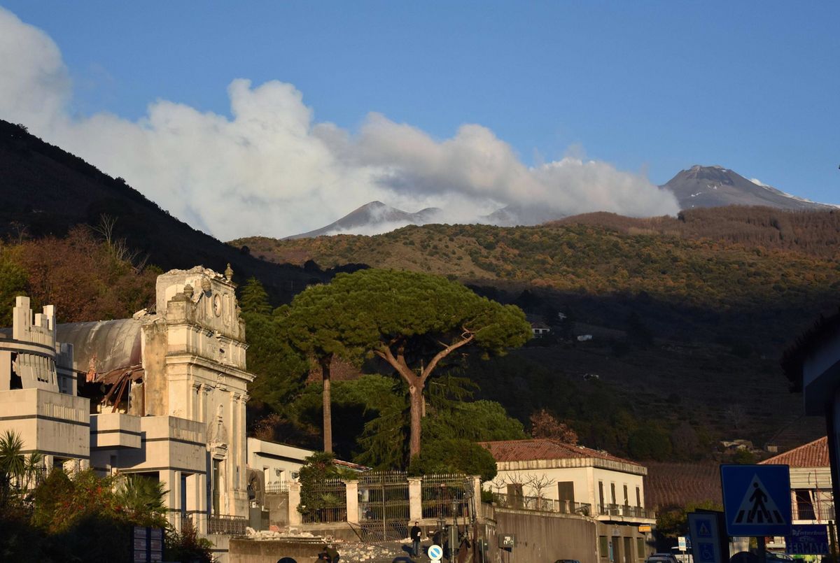 Włochy. Eksperci ostrzegają: Etna jest niestabilna