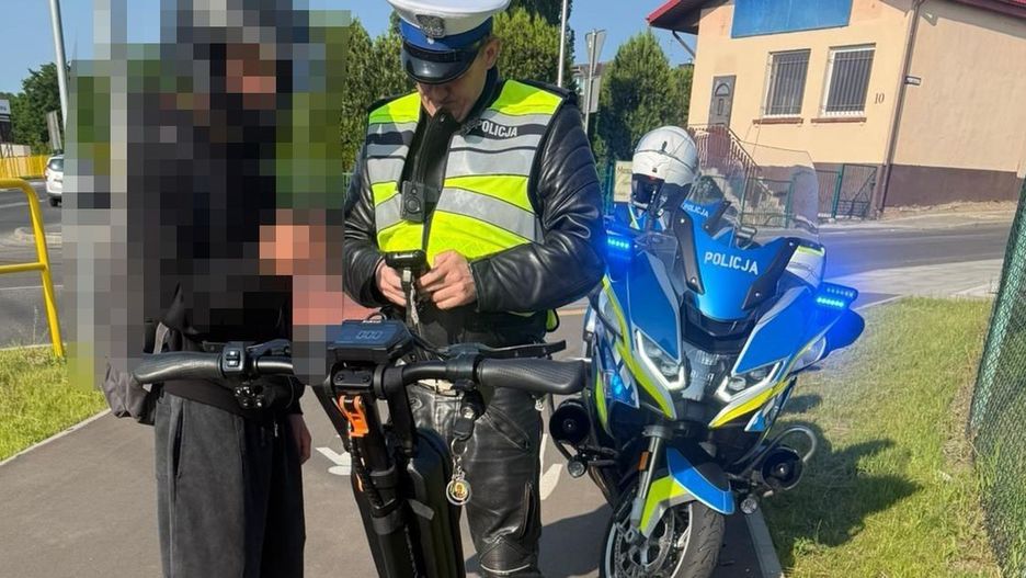 Nastolatek przekroczył prędkość na hulajnodze elektrycznej