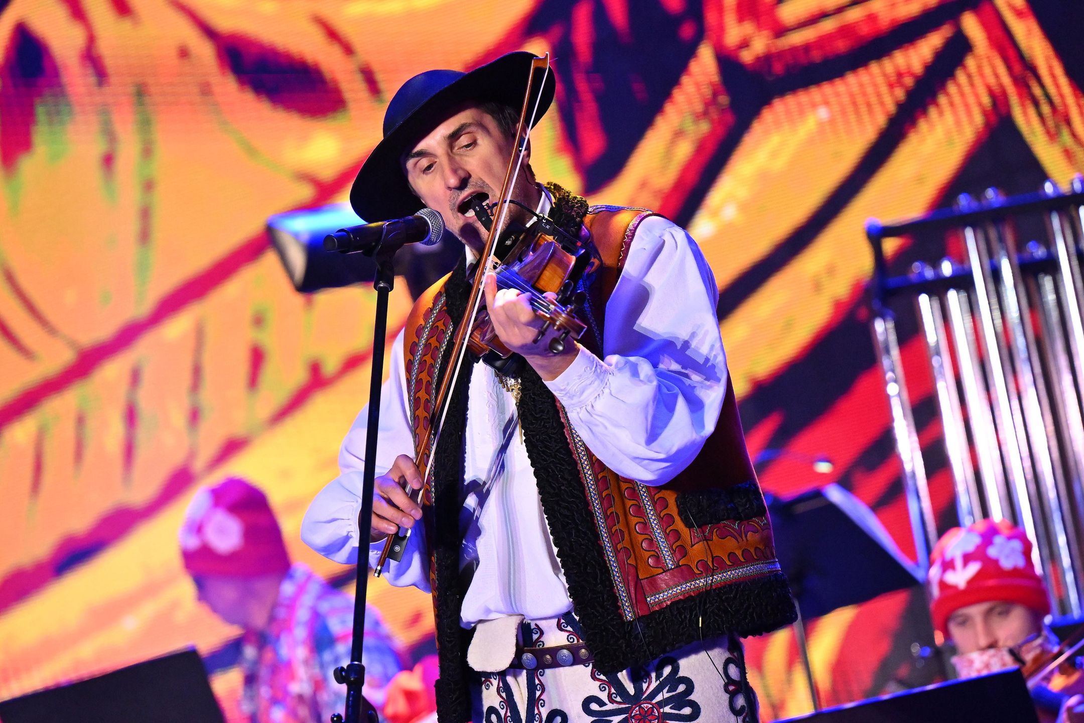 Sebastian Karpiel-Bułecka na scenie