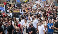 Tysiące ludzi wyszły na ulice Hiszpanii. "Koniec masowej turystyki"