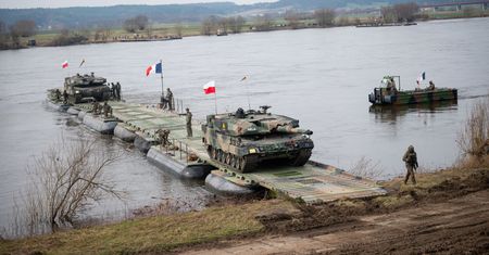 Rosja zaatakuje NATO? Ekspert: zielone ludziki Polsce raczej nie grożą