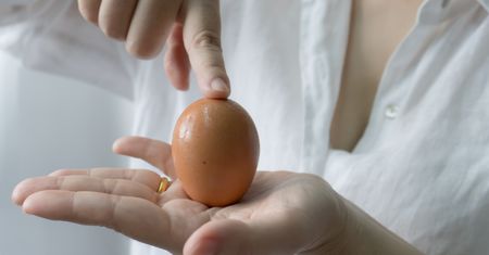 Mama zawsze odwraca jajka do góry nogami. Nie ma prostszej metody