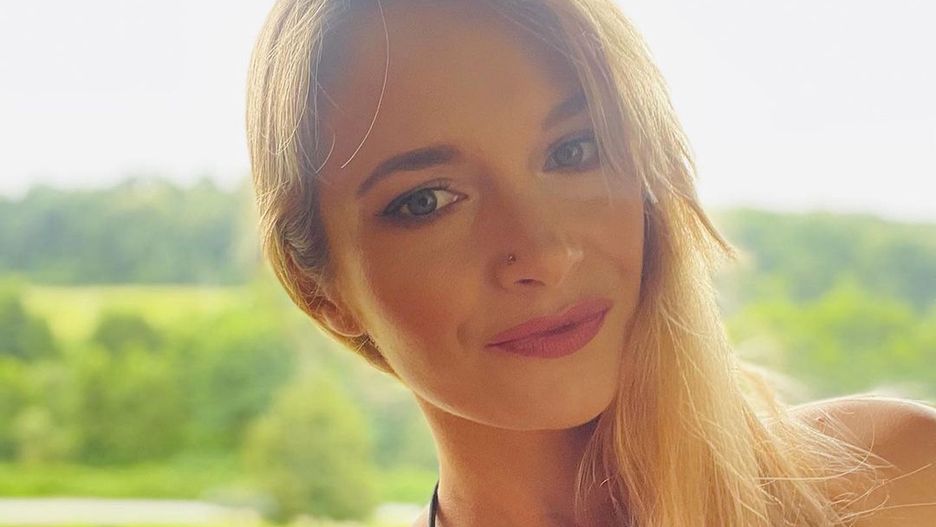 Tego dnia Marta Paszkin miała piękny makijaż. Nic dziwnego, że ta piękność zawróciła w głowie rolnikowi (Instagram)