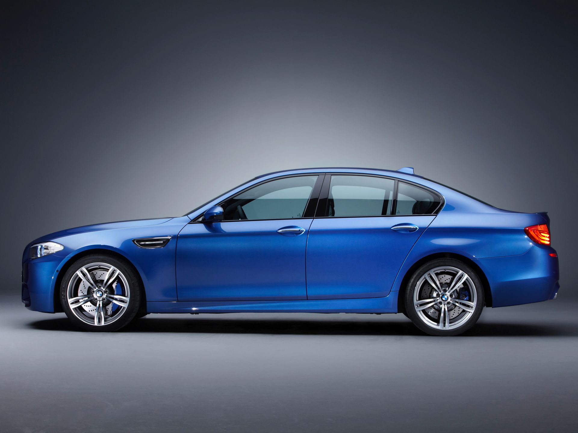 BMW Serii 5 4