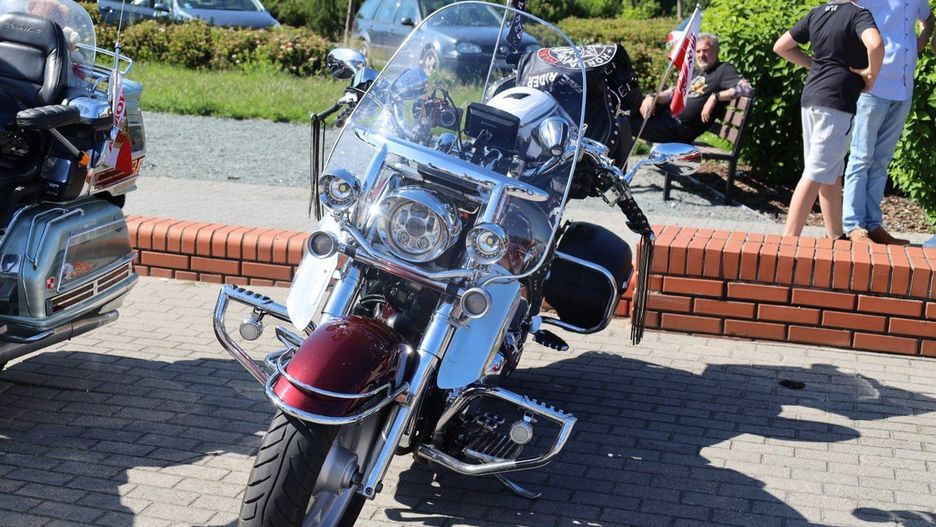 Dziesiątki motocyklistów zjechały do Witkowa. Takich aut i motocykli dawno nie widzieliście!