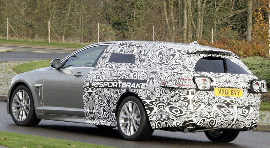 2012 Jaguar XF Sportbrake w kamuflażu