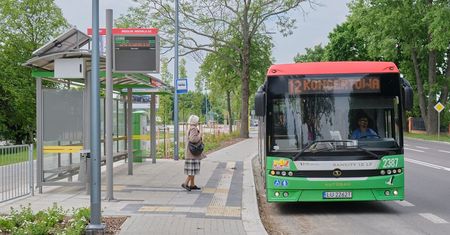 Komunikacja miejska w wakacje. Na ulice wyjedzie mniej autobusów i trolejbusów