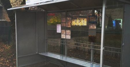 Zawiercie. Frustrację wyładował na przystanku autobusowym. Wpadł na gorącym uczynku