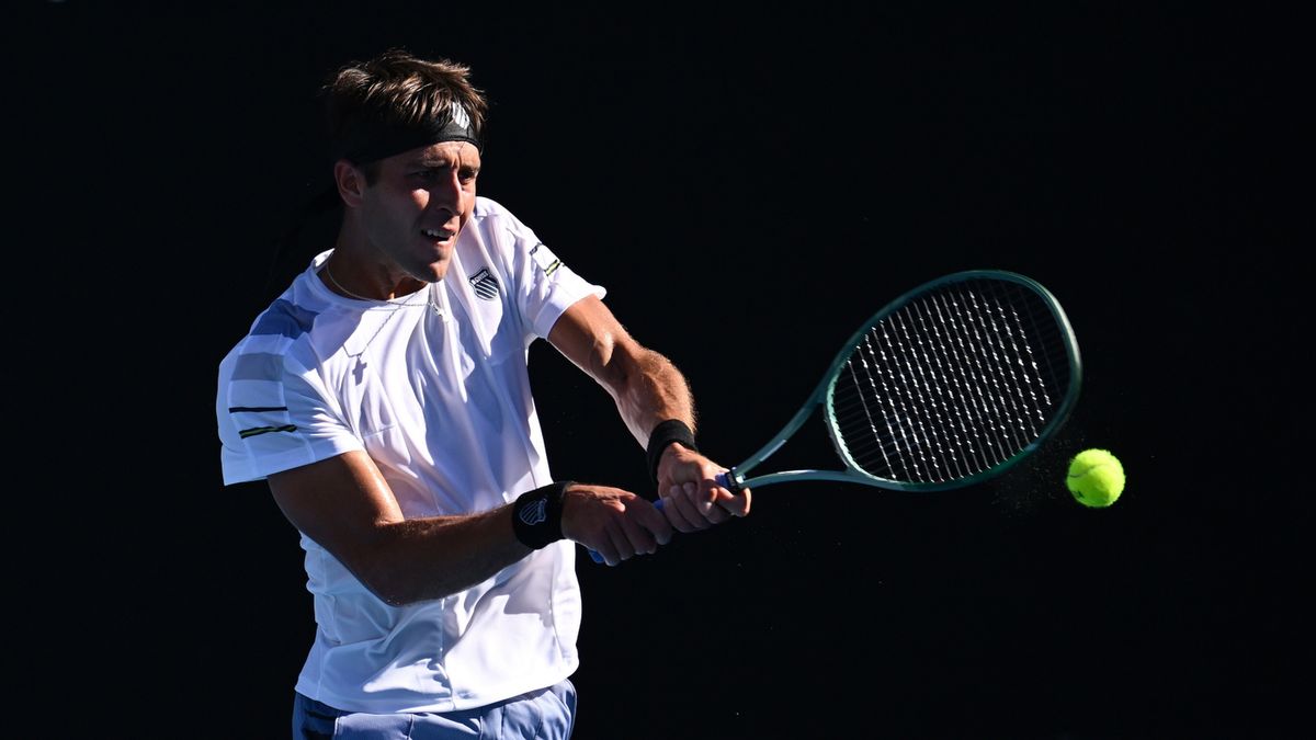 PAP/EPA / Joel Carrett / Na zdjęciu: Tomas Martin Etcheverry