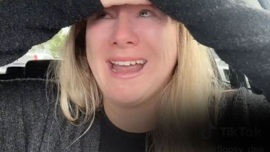 Tiktokerka u fryzjera