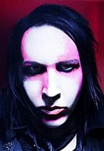 Marilyn Manson jak brat dla Shii LaBeoufa