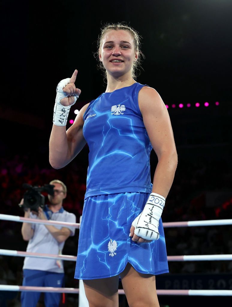 Boxing - Olympic Games Paris 2024: Day 12PARIS, FRANCE - AUGUST 07: Julia Szeremeta of Team Poland poses for a photo after victory against Nesthy Petecio of Team Philippines in the Women's 57kg Semifinal match on day twelve of the Olympic Games Paris 2024 at Roland Garros on August 07, 2024 in Paris, France. (Photo by Richard Pelham/Getty Images)Richard Pelhamboxing