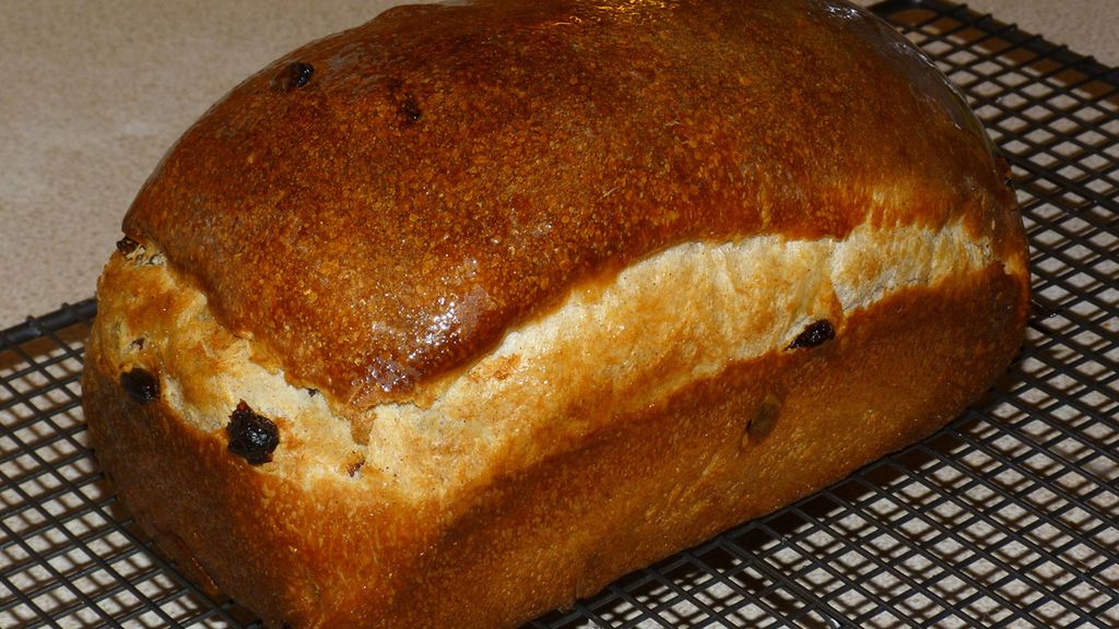 Chleb z rodzynkami (niewzbogacony)