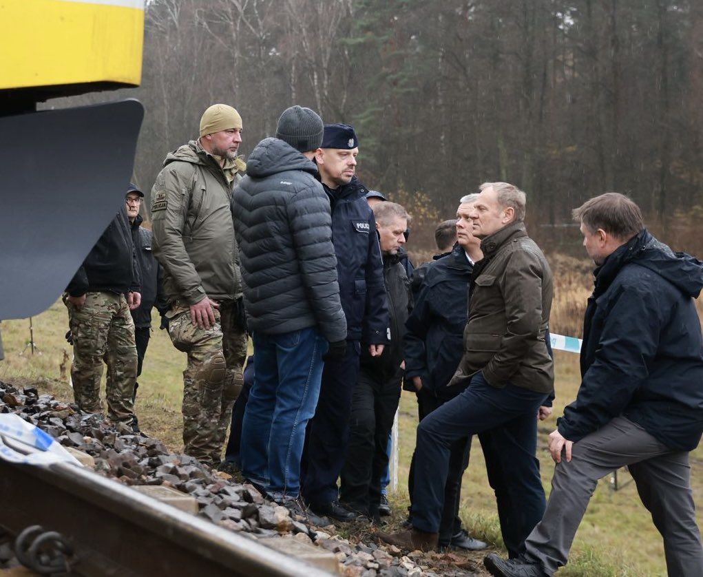 "Potwierdziły się najgorsze przypuszczenia". Premier: tor zniszczyła eksplozja