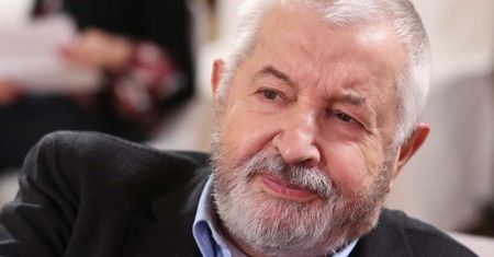 "Pozwolono mi tworzyć, bo nie zajmowałem się polityką"