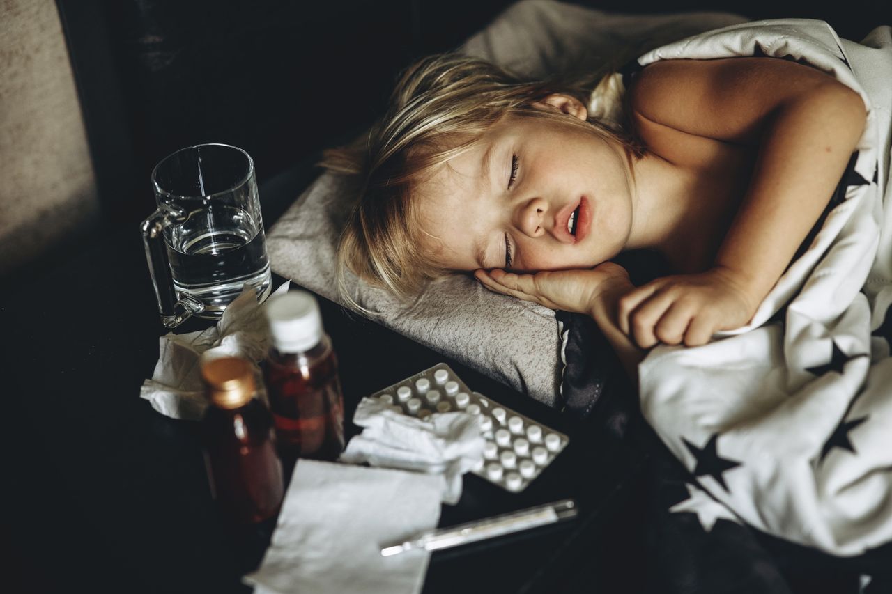 Nie sam wirus jest problemem. Przy tej infekcji najgroźniejsze jest odwodnienie